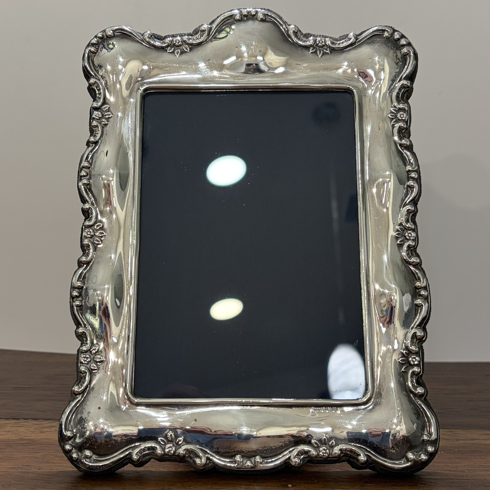 Mappin & Webb Sterling Silver Picture Frame London 1990 Hallmarked 5x7