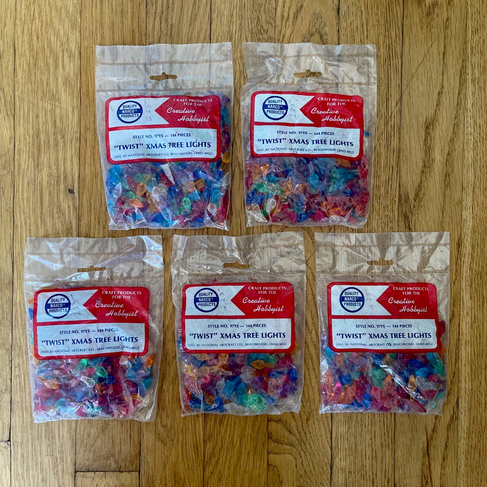 VTG Narco Twist Xmas Tree Lights Lot 5 720 Pcs Peg Pins Multicolor 97YS Ceramic