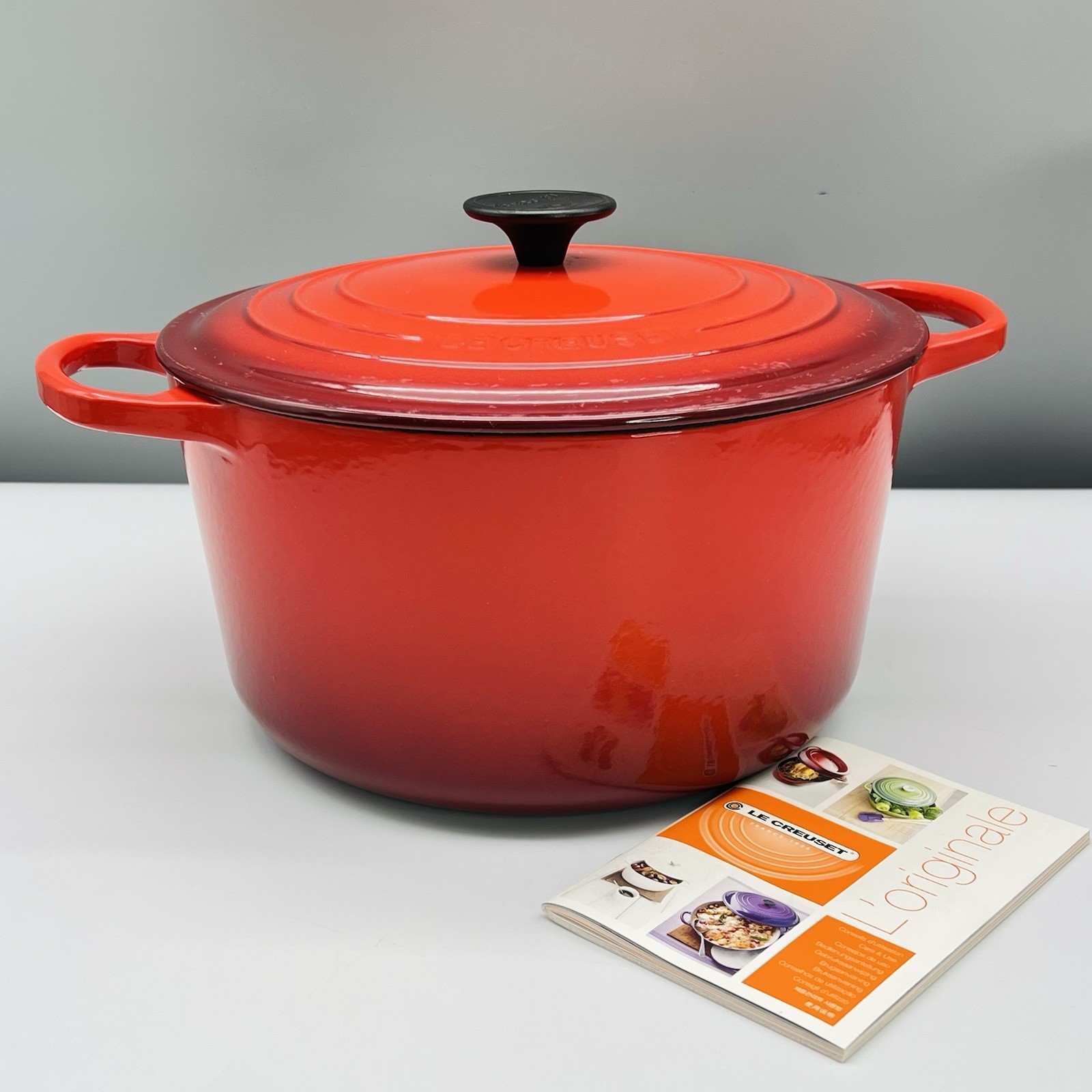 VTG LE CREUSET Rare 7-Qt DUTCH OVEN 26 Round Covered TRADITION Minty CERISE RED