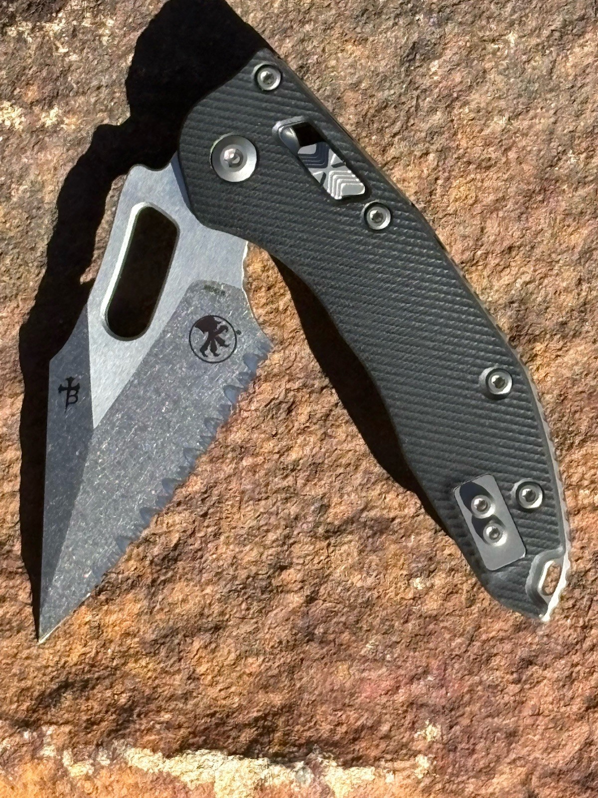 Microtech Stitch-Ram-Lok