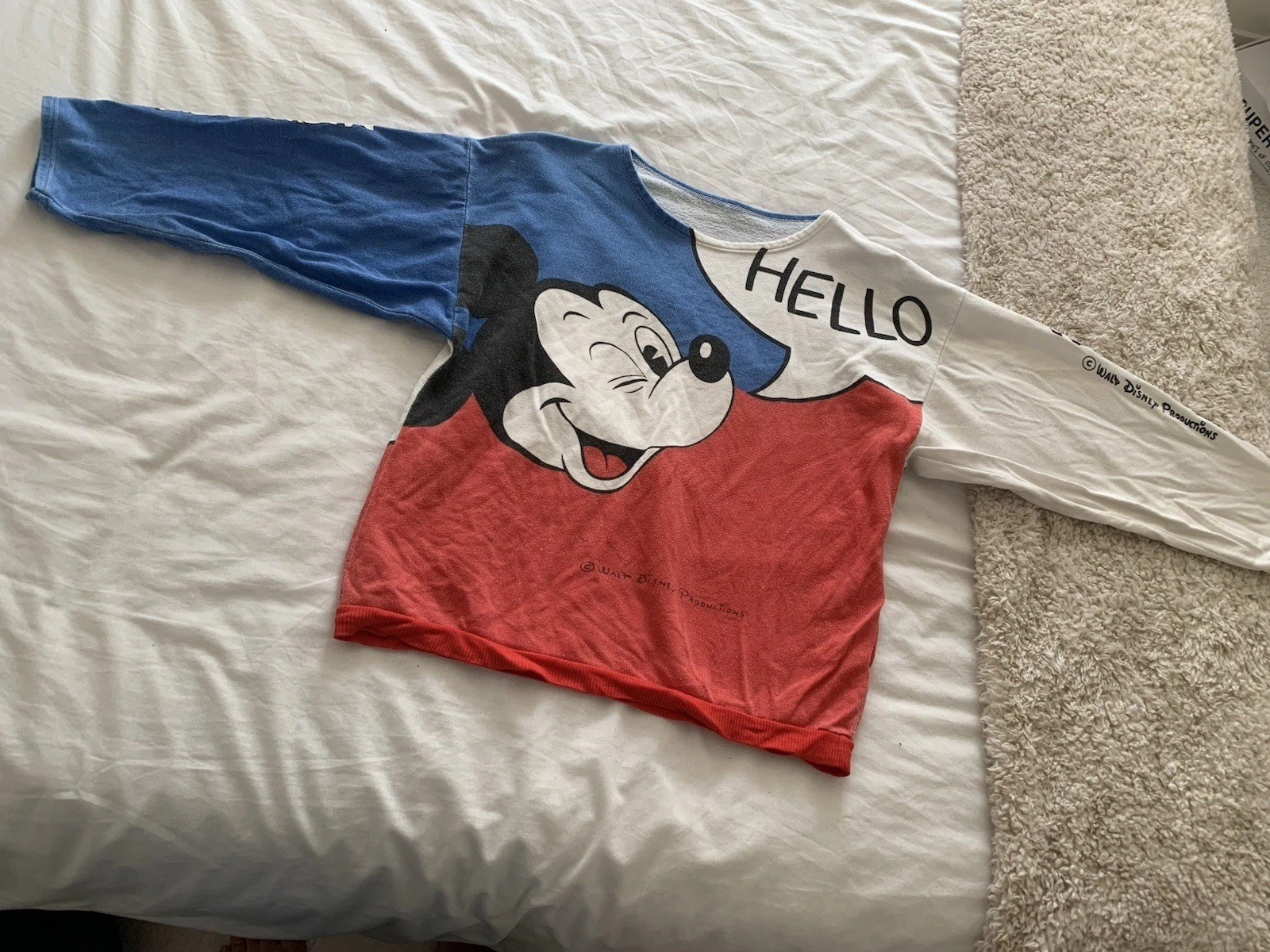 “Vintage 1980s Walt Disney Productions Mickey Mouse HELLO BYE BYE Jumper Unisex 