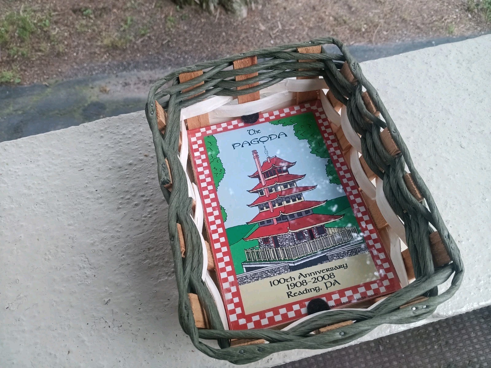 THE PAGODA MOUNT PENN READING PA BASKET ADVERTISING