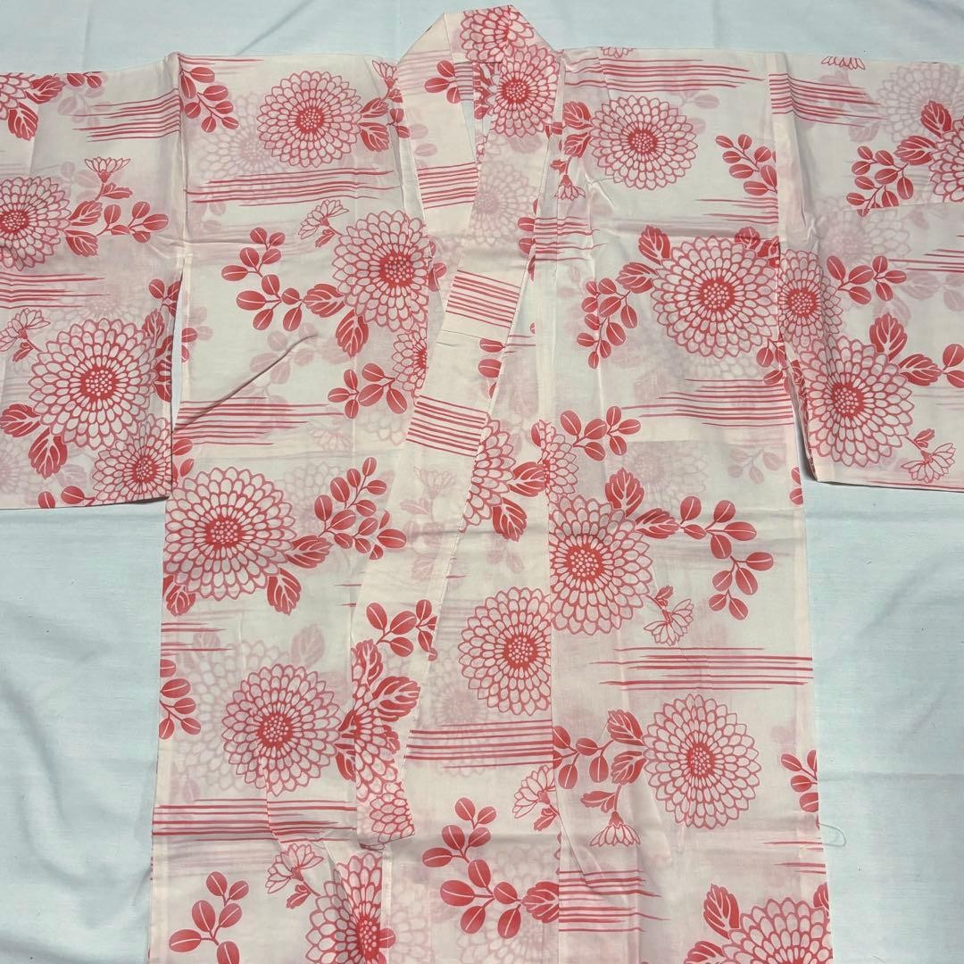 Yukata Women\'s Pinkish-beige with Chrysanthemum pattern
