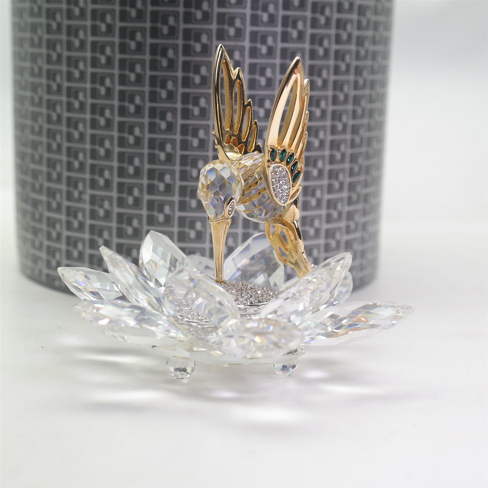 VTG SWAROVSKI CRYSTAL GOLD HUMMINGBIRD 7552 NR 100 WITH BOX Humming Bird