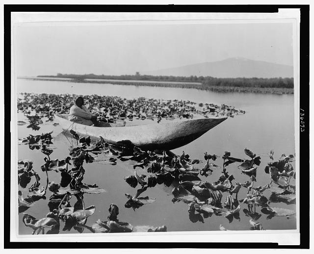 Photo:Klamath Basin Oregon Klamath Woman Dugout Canoe Wokas Season 1923