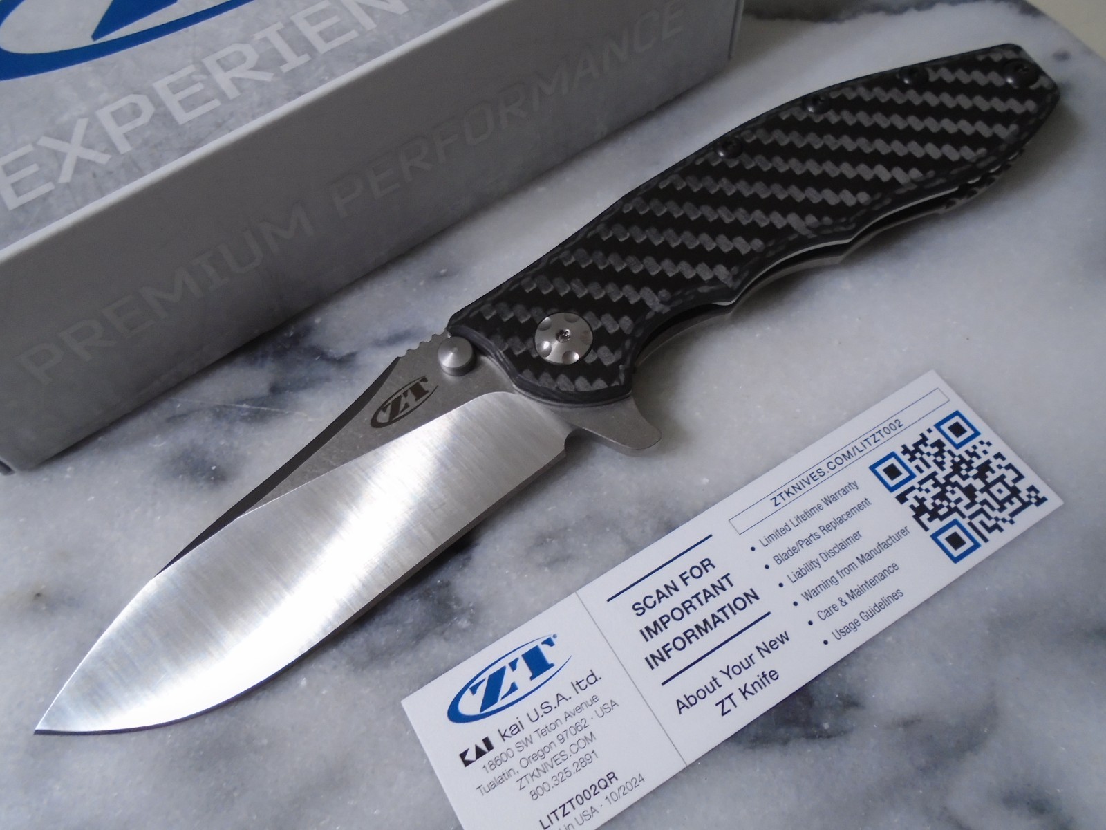 Zero Tolerance Hinderer Slicer Pocket Knife Magnacut Carbon Fiber ZT0562CF USA