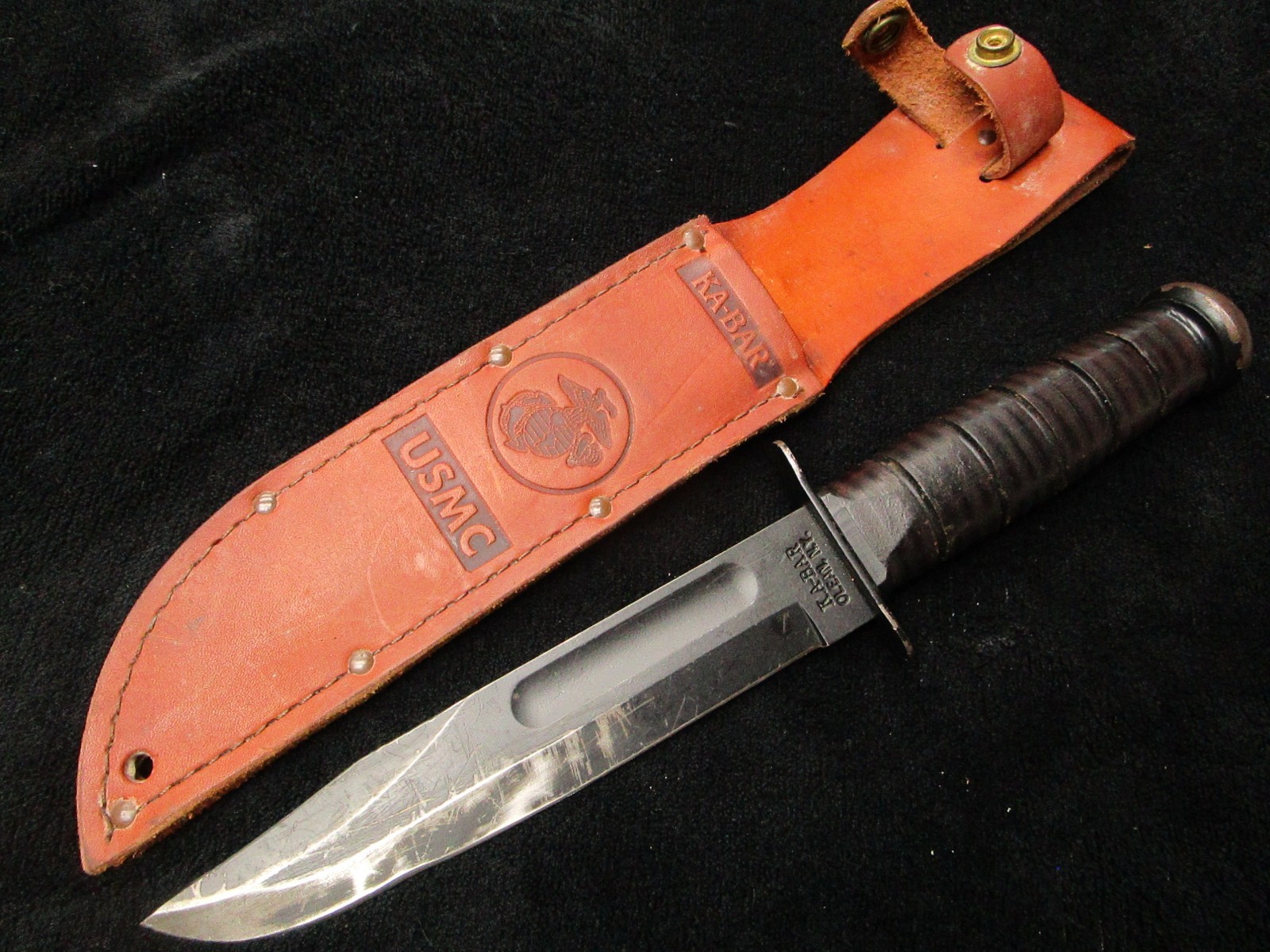 VINTAGE MK2 KABAR COMBAT KNIFE USMC BOWIE BLADE DAGGER AND LEATHER USMC SHEATH