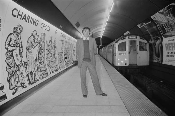 David Gentleman at newly opened Charing Cross Station 1979 OLD PHOTO