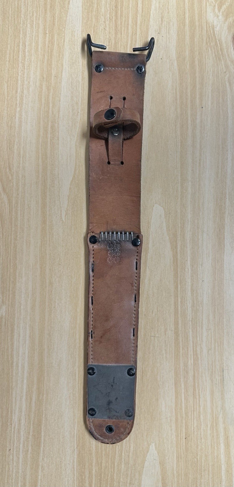 EXCELLENT WWII US M6 LEATHER SHEATH FOR THE M3 KNIFE - OBSCURED MAKER MARKING