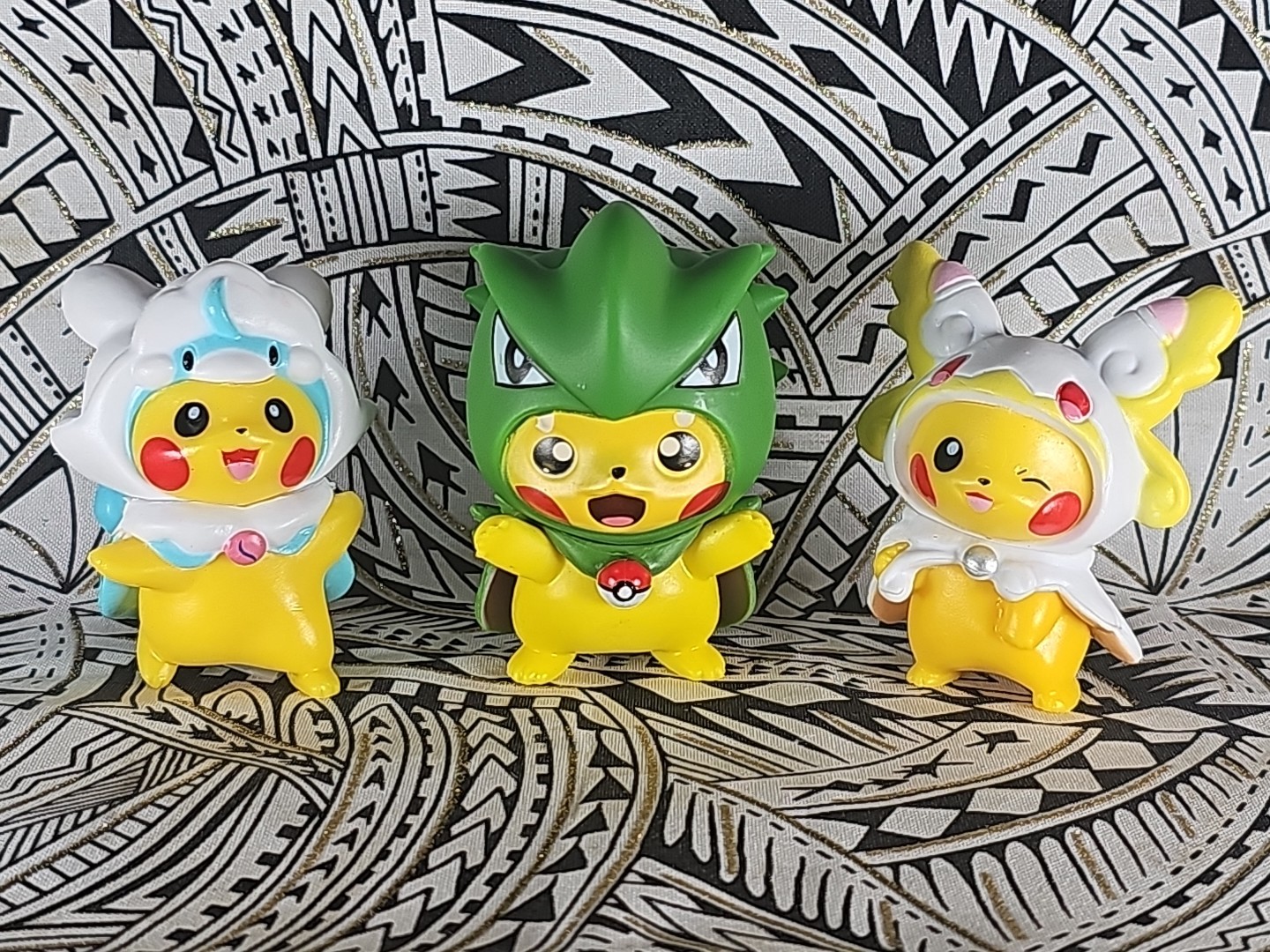 3 LOT Pokemon Pikachu Cosplay Figure 3\