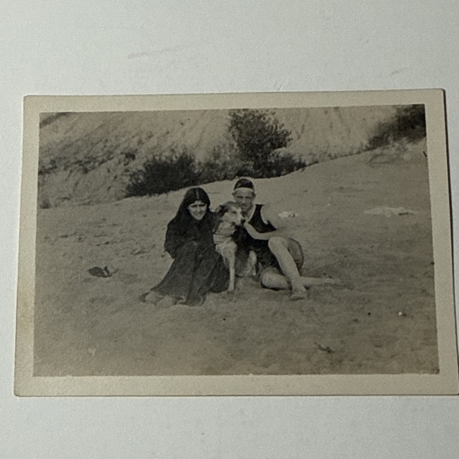 Vtg 1920s Beachgoers Man Woman Dog Sand Swimsuit Dune Photo
