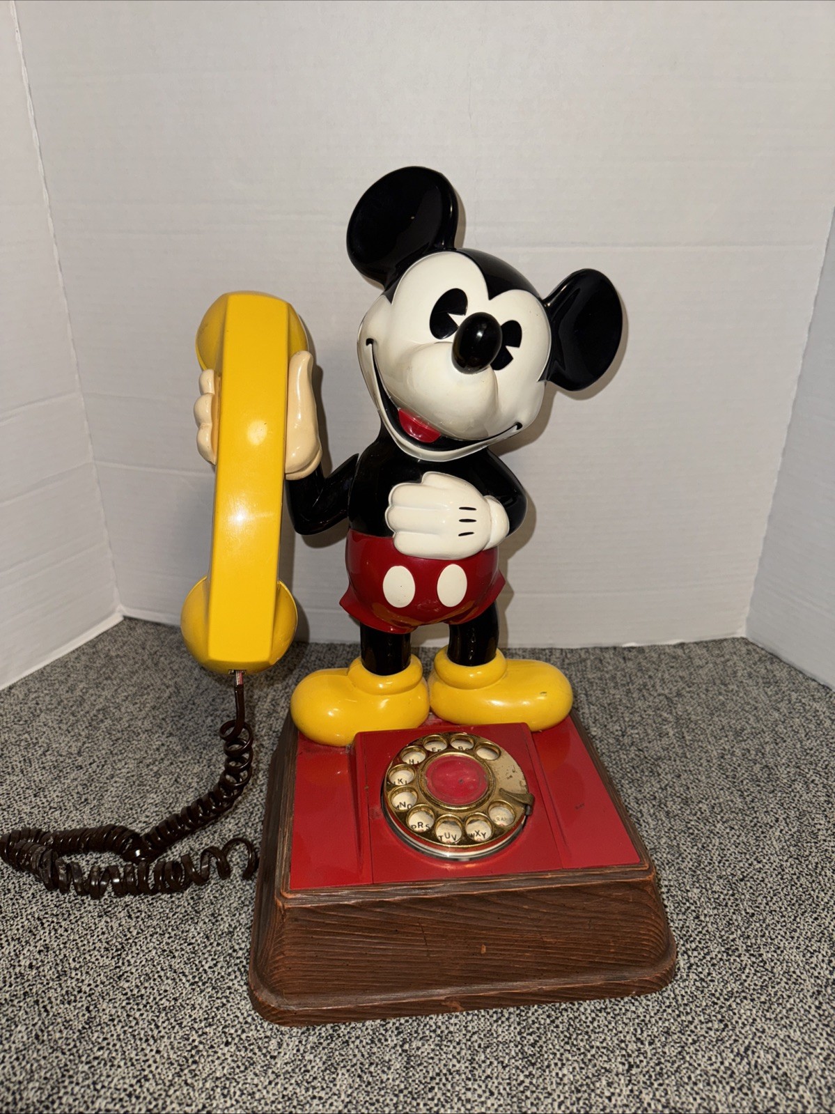 Vintage Disney Standing Mickey Mouse Rotary Dial Telephone Phone 1976