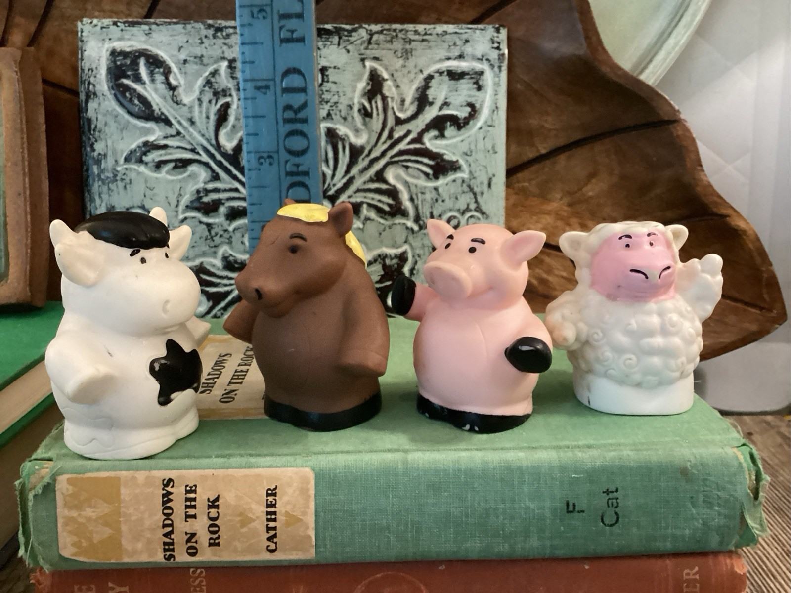 Vintage Ertl Rubber Farm Animals Pig, Sheep, Cow, Horse. Vintage Ertl Rubber Farm Animals Pig, Sheep, Cow, Horse.