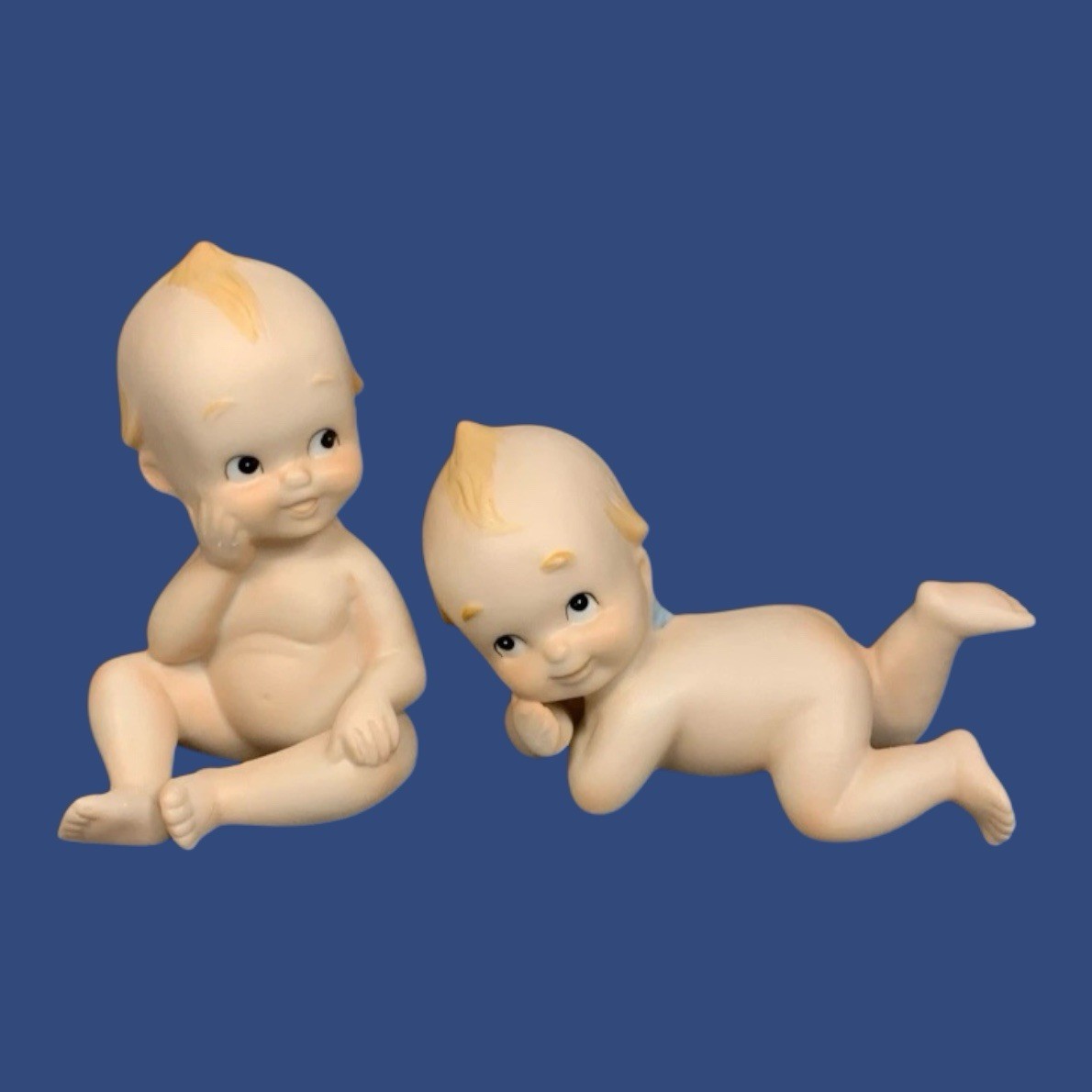 Kewpie Figurine Sitting & Crawling Thinking Baby Blue Wings Vintage Lefton  2132
