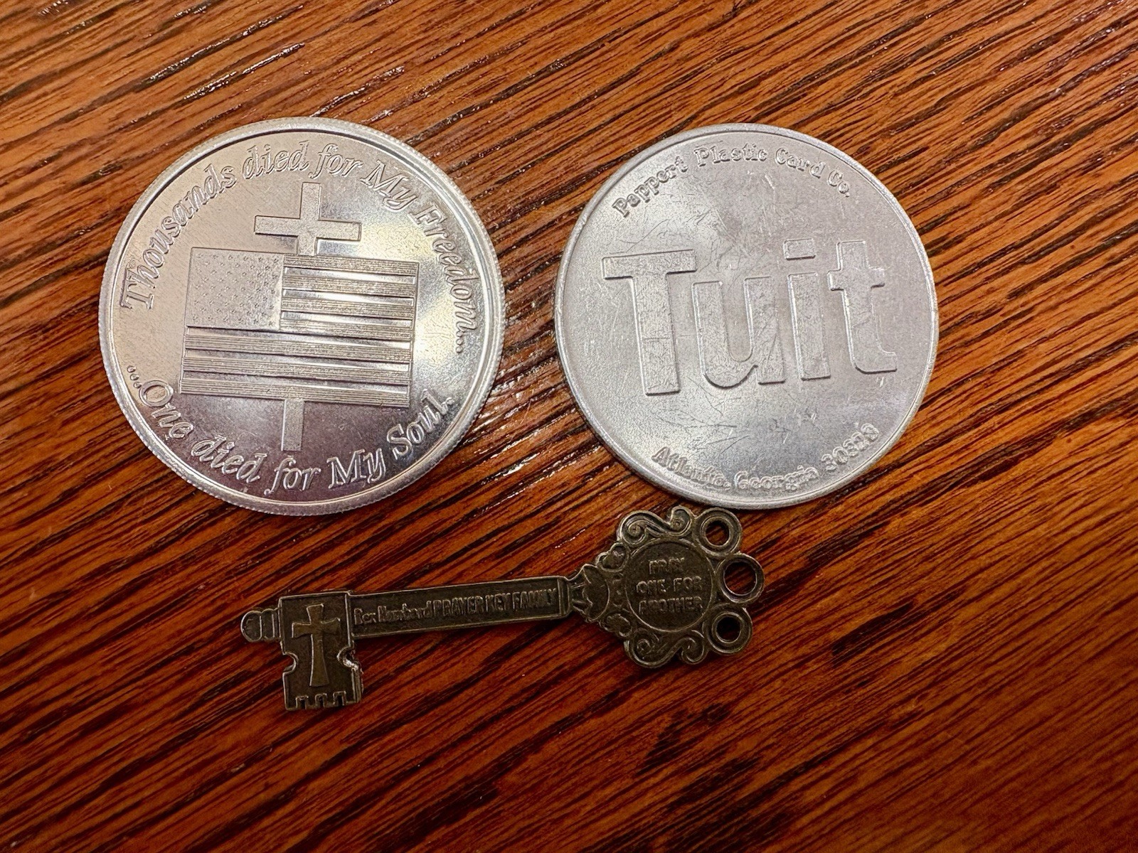 Vintage Rex Humbard prayer key faith pendant + 2 Medallion Tokens TUIT Acts 16