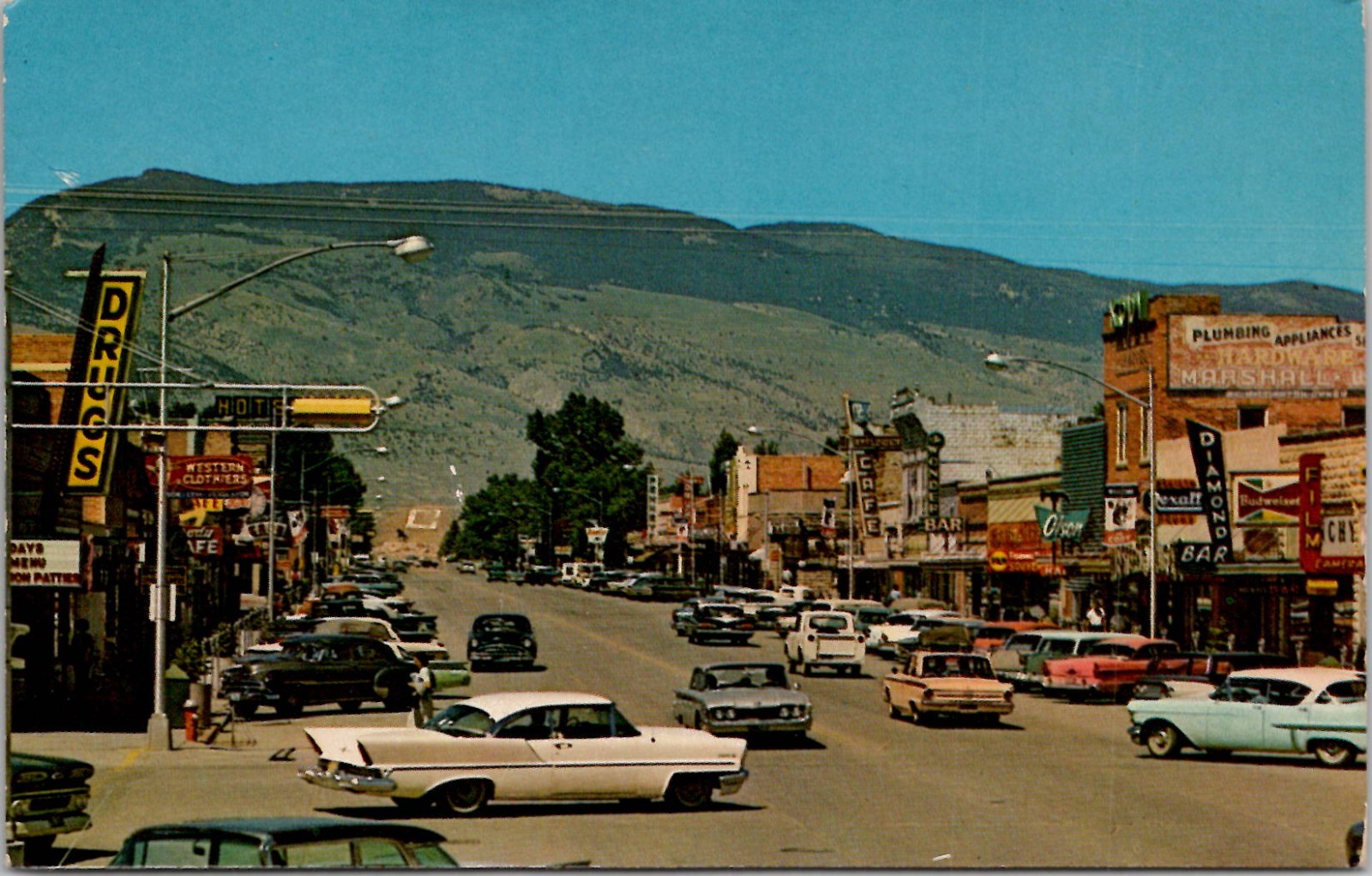 Sheridan Avenue, Cody, Wyoming, Old Cars, Vintage, Postcard Unposted