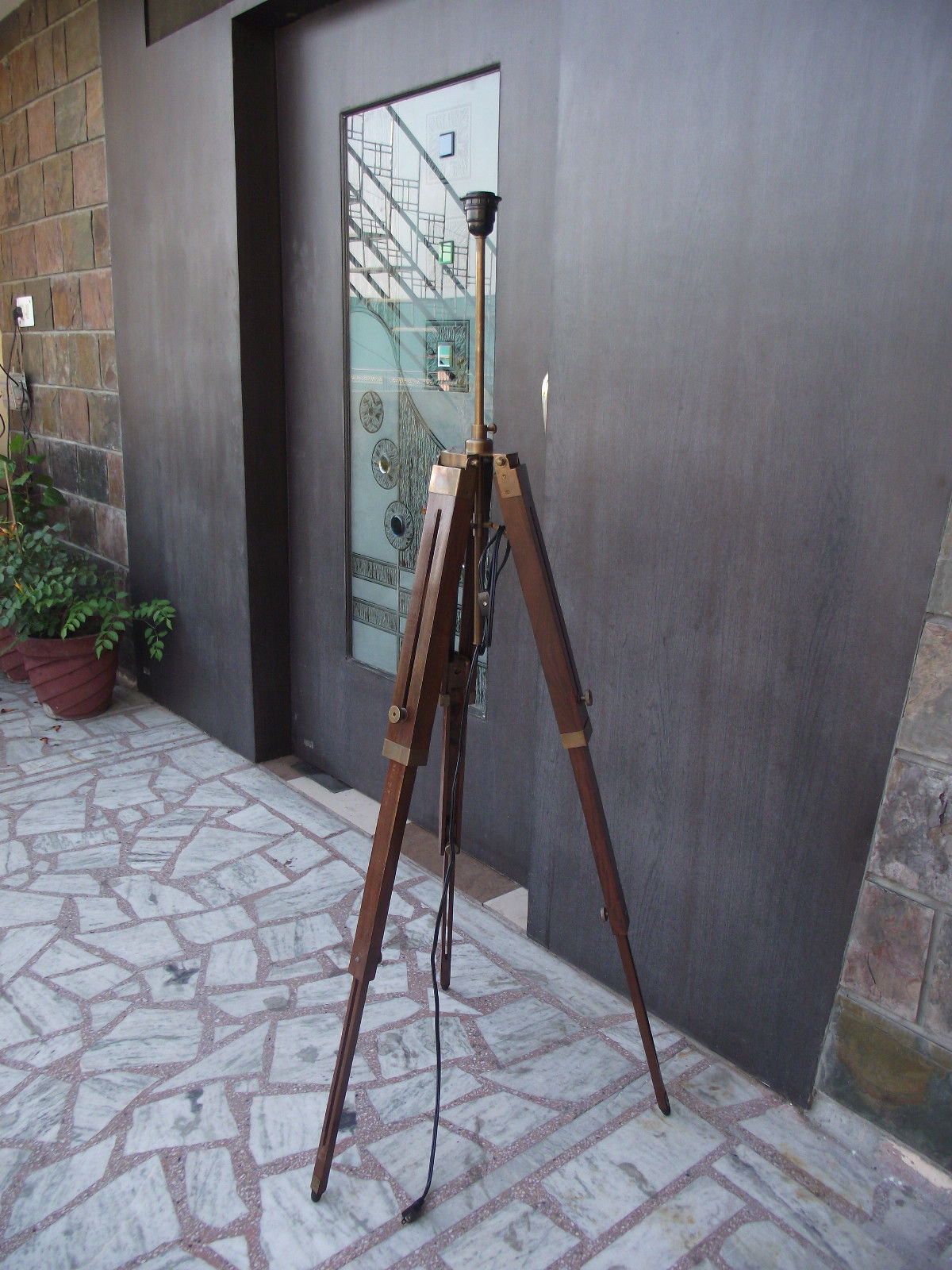 TRIPOD FLOOR LAMP STAND ANTIQUE WOOD ANTIQUE LAMP HOME AND DECOR FLOOR LAMP