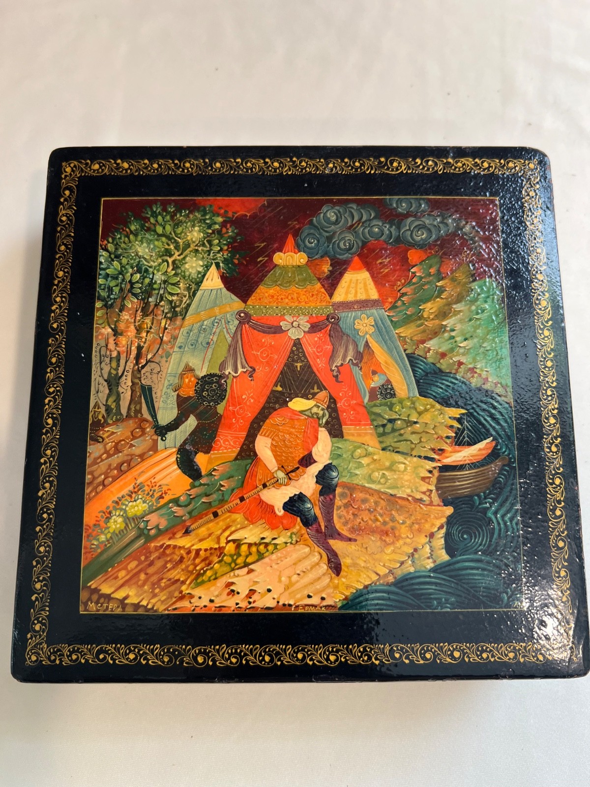 Rare Vintage Mstera Black Laquer Box 1950\'s Russian Palekh Signed Ermak