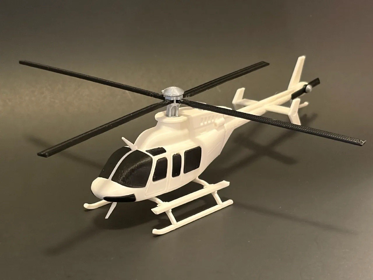Bell 407 Helicopter Model (Extra Large)