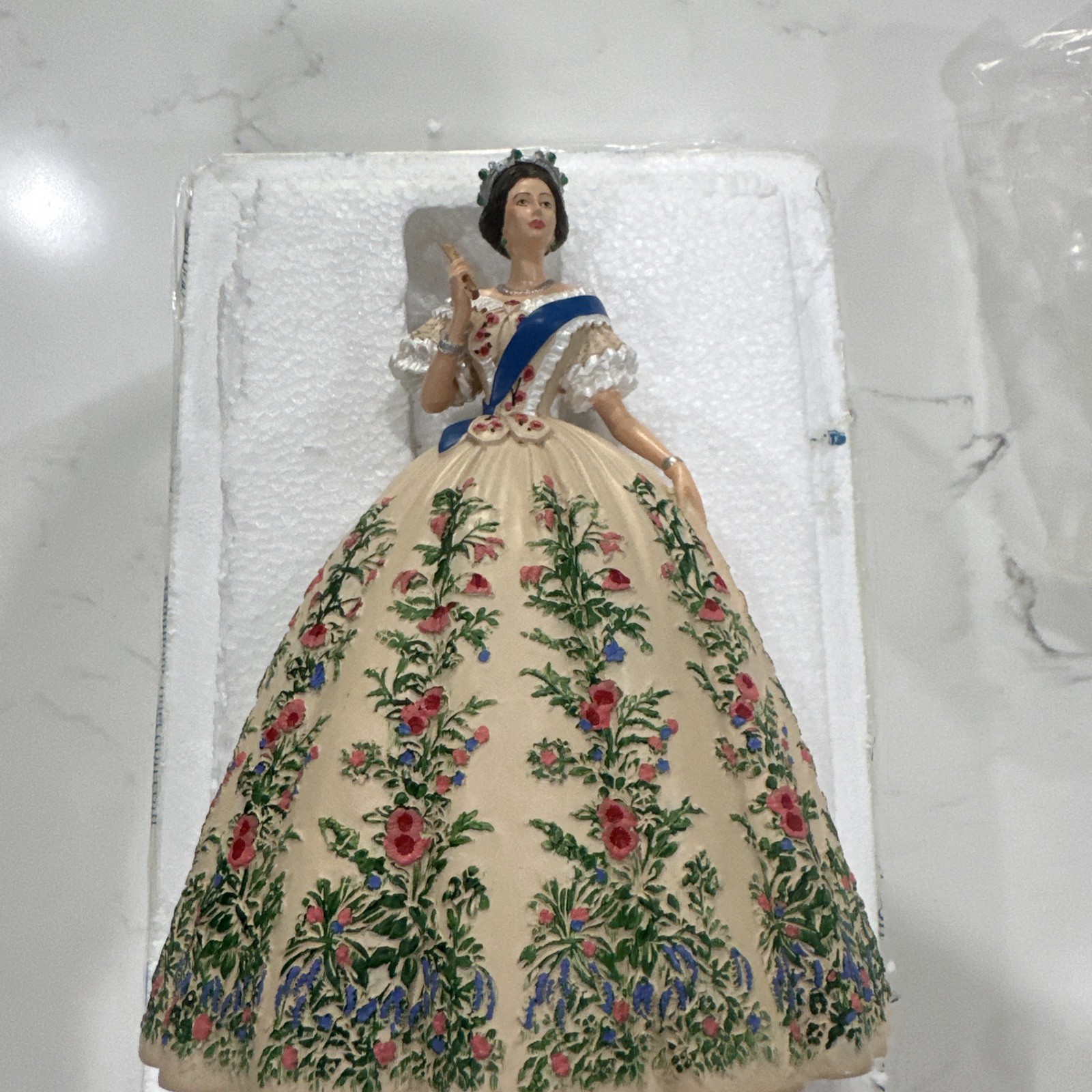 Queen Victoria’s State Visit To Paris, Royal Fashions Of Queen Victoria Figure