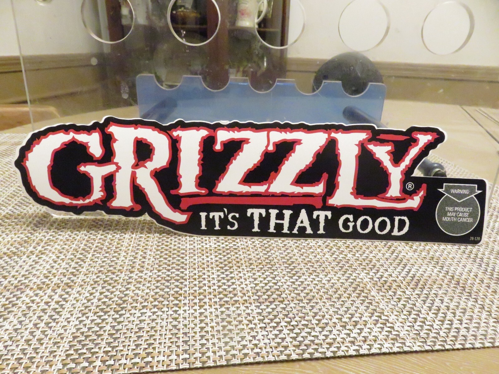 GRIZZLY SMOKELESS TOBACCO---IT\'S THAT GOOD Peel-Off Sticker GRIZZLY SMOKELESS TOBACCO---IT\'S THAT GOOD Peel-Off Sticker