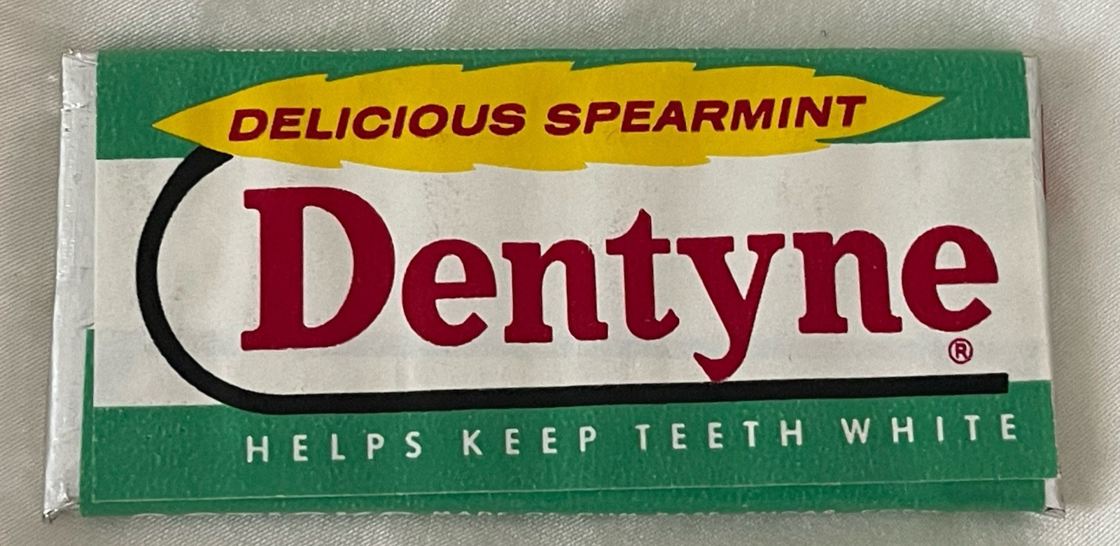 Vintage Pre-Barcode DENTYNE SPEARMINT GUM  6 Sticks  Unopened  NOS