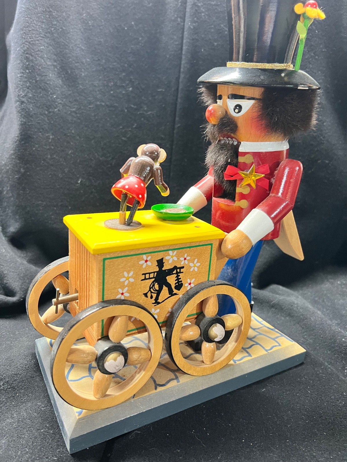 Original Steinbach Germany Musical Nutcracker BERLIN ORGAN GRINDER/Monkey
