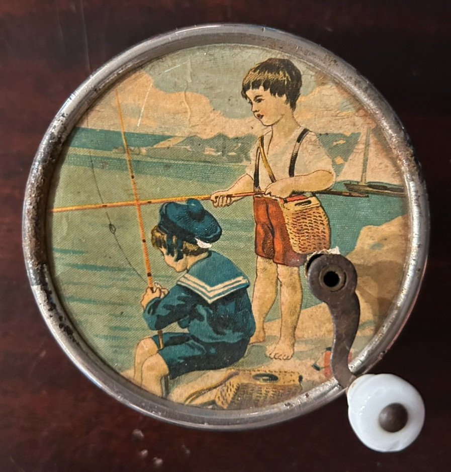 Vintage Child's Manivelle Hand-Crank Music Box WORKS - 