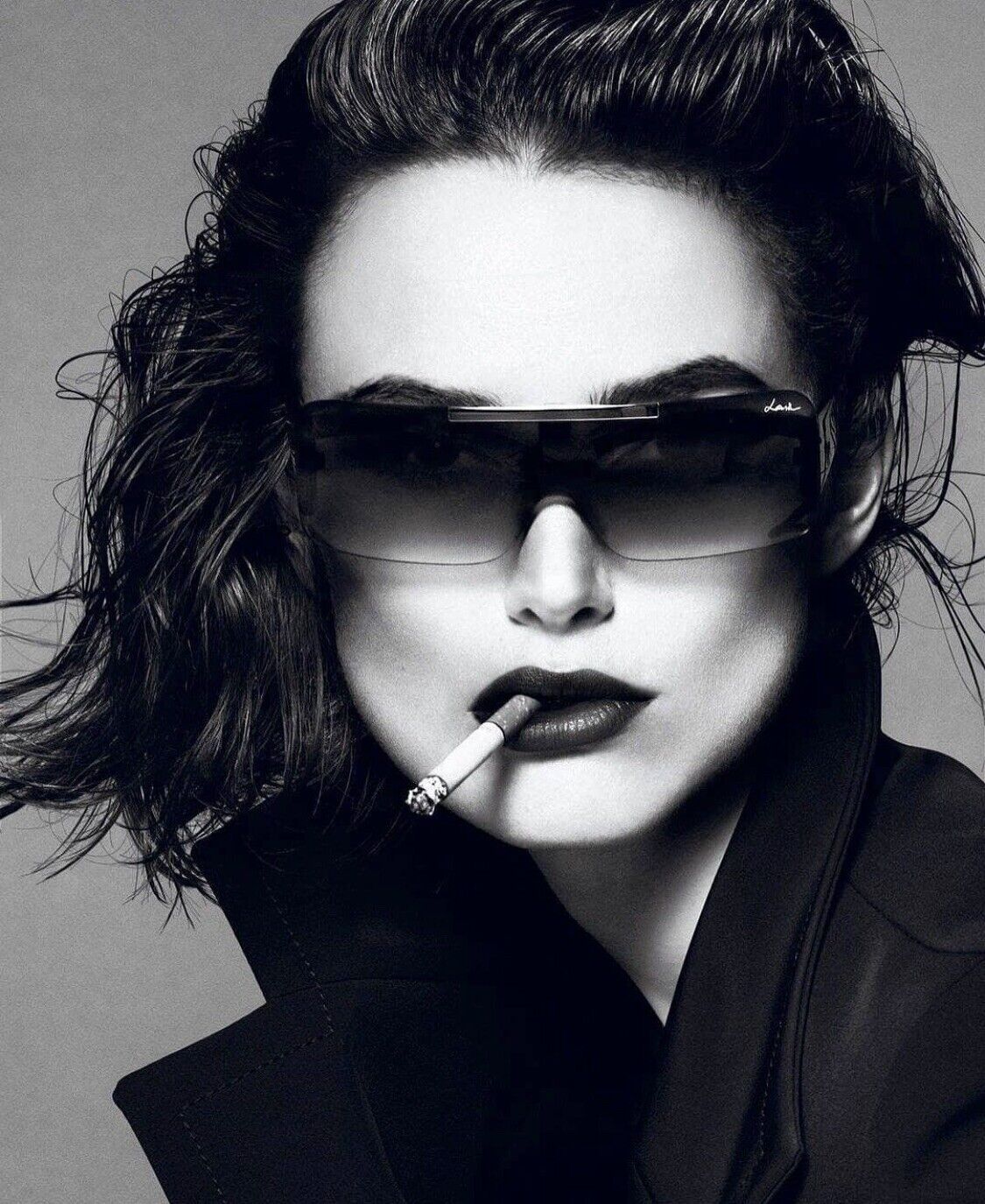 KIERA KNIGHTLY - EXTREMELY COOL HEADSHOT - WITH SUNGLASSES AND SMOKING 