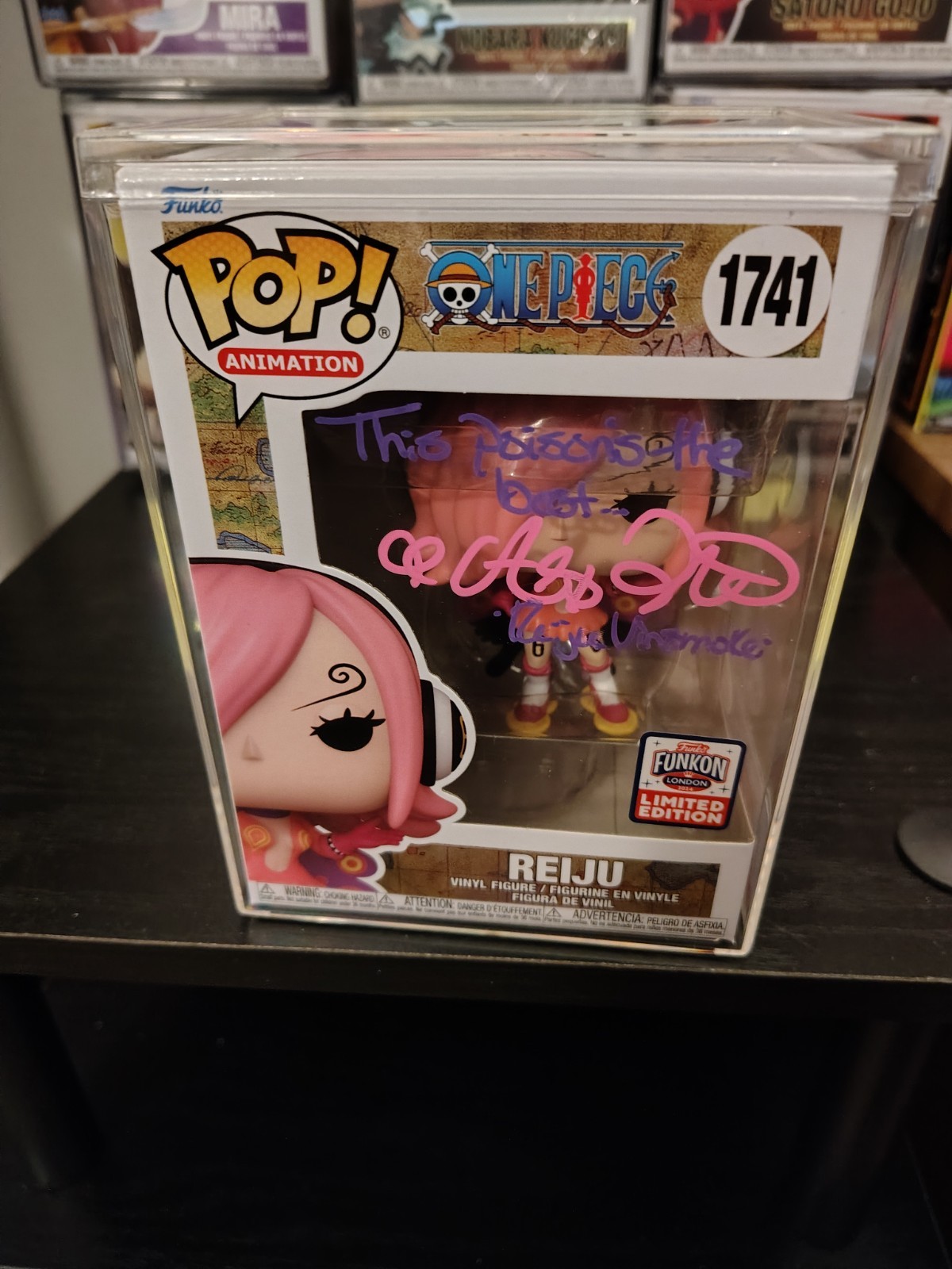 One Piece - Reiju #1741 Signed by Alexis TIpton comes in a Hard Case