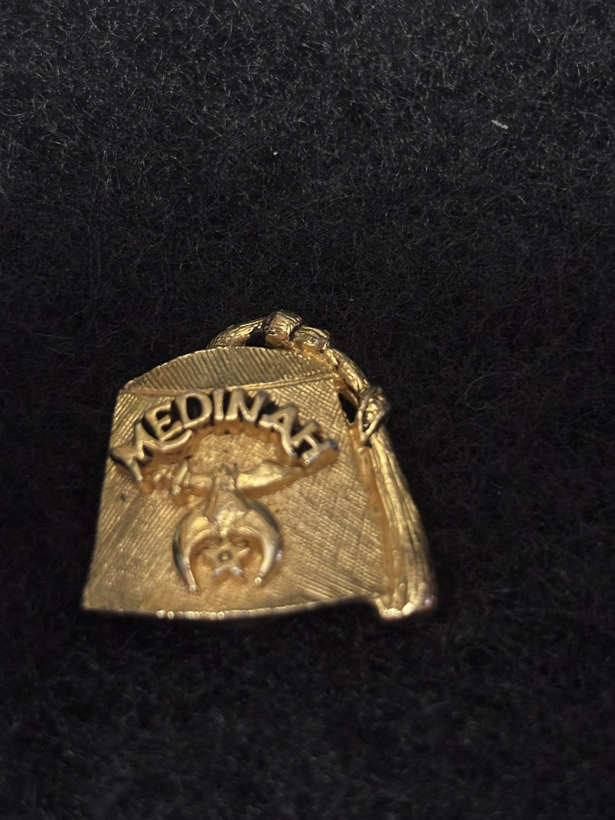 Vintage Medinah Shriners Fez Lapel Pin George R Wilson Potentate Gold Tone