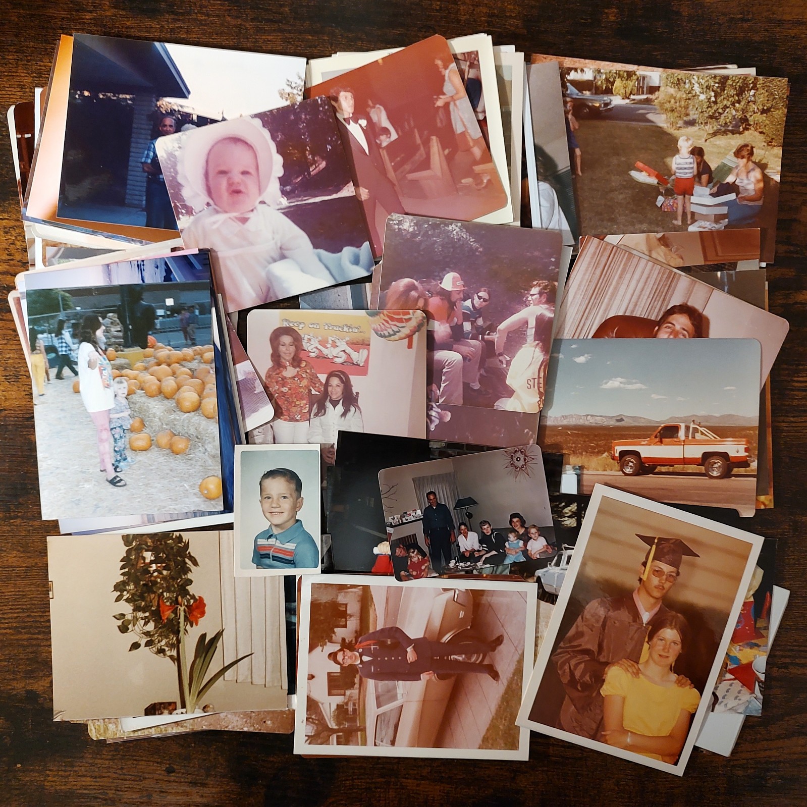 Vintage Color 70s 80s LOT OVER 100 Photographs Original Random Found Old Photo