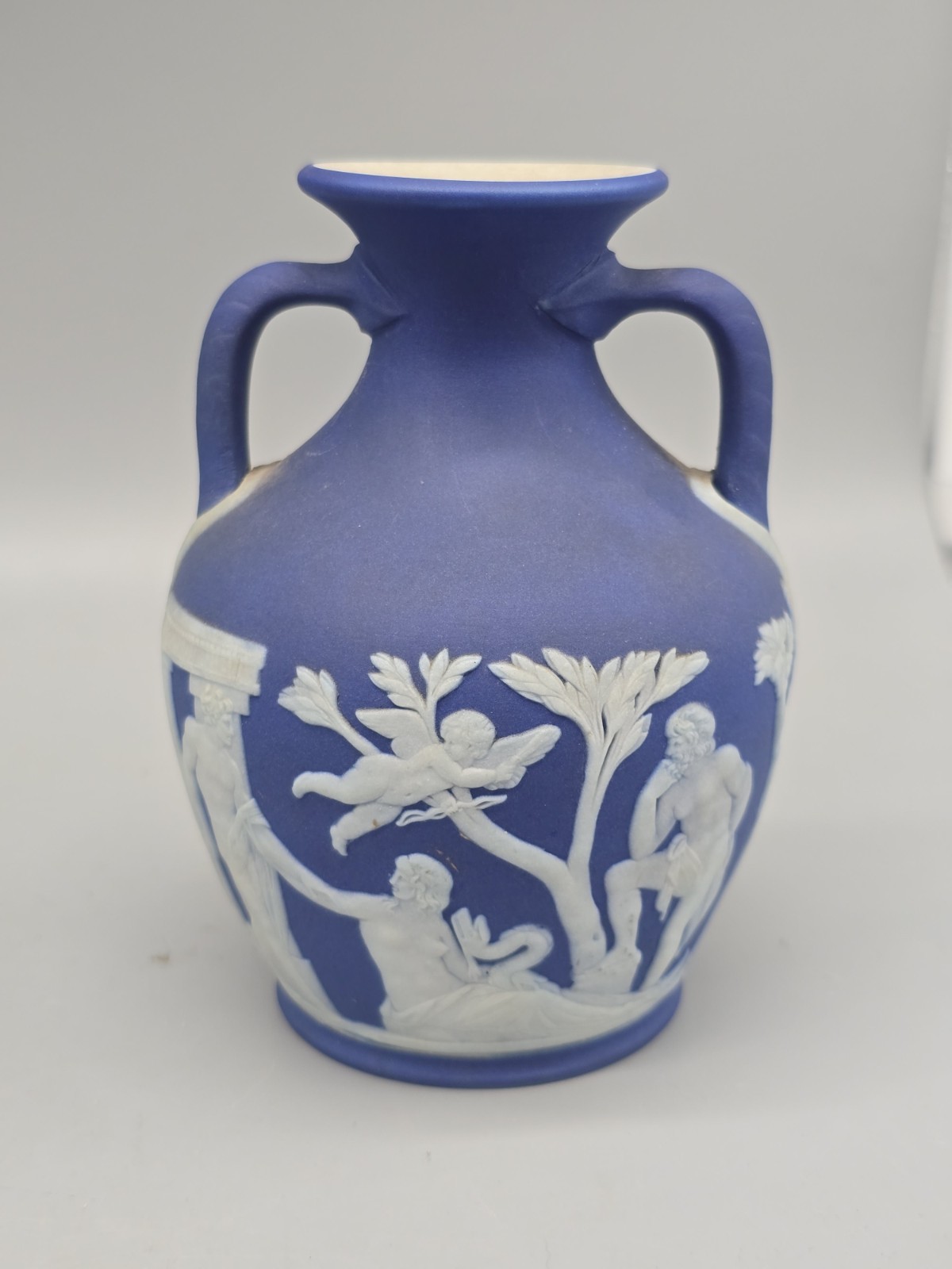 Wedgwood The Portland Vase 1929 Jasperware Blue White 