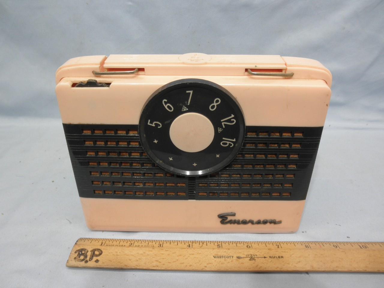 1952 EMERSON 850 PINK & CHARCOAL Portable Tube Radio-Working & Batteries (B)