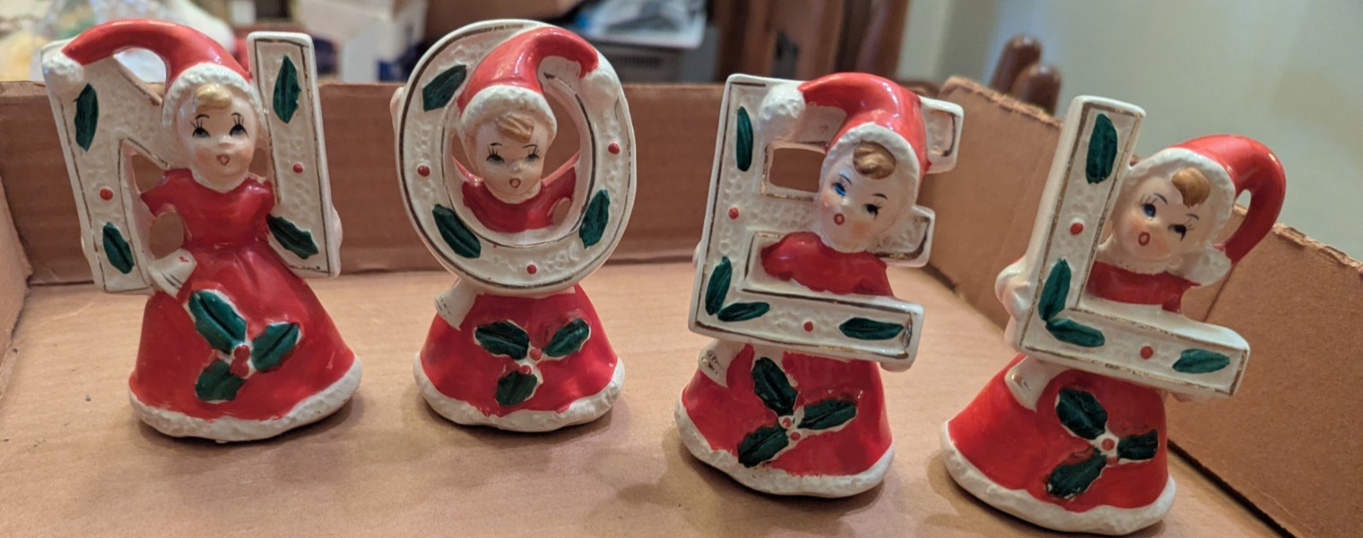 NOEL Vintage Christmas Japan ceramics by Brinnco. Set of 4 NOEL pixies