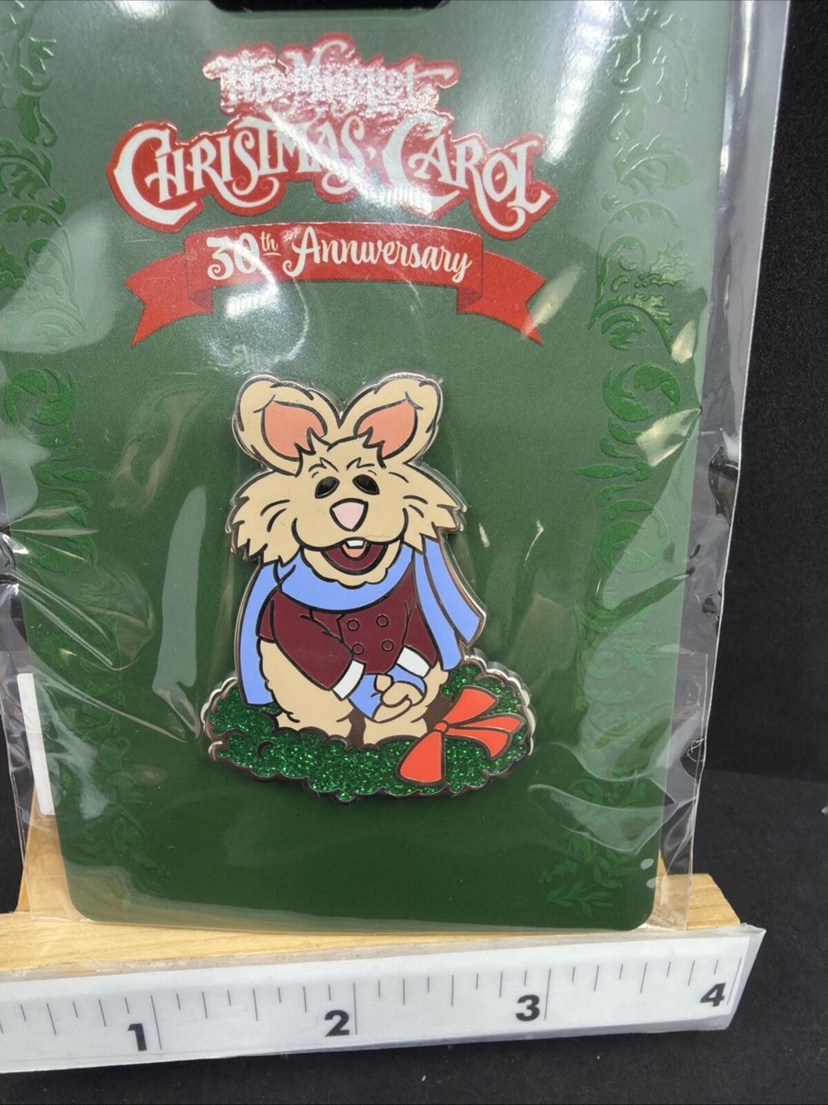 MOG Bean Bunny Muppets Christmas Carol 30th Anniversary LE 500 Disney Pin (JX)
