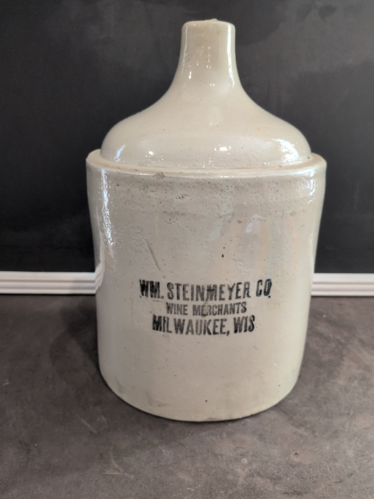 WM. STEINMEYER CO. WINE MERCHANTS Milwaukee Wisconsin 2 Gallon Crock Jug