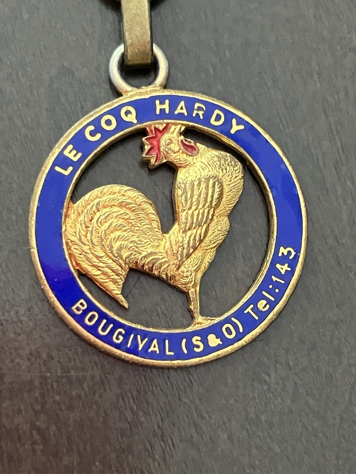 Vintage Le Coq Hardy Bougival France Hotel Motel Enamel Rooster Keychain Key Fob