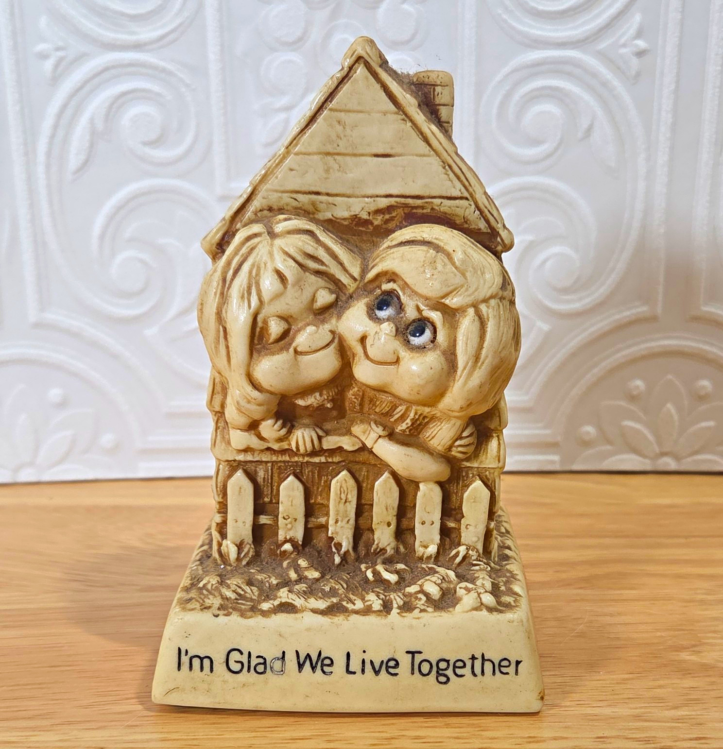 Enesco Ceramic Couple House Figurine \ Enesco Ceramic Couple House Figurine \