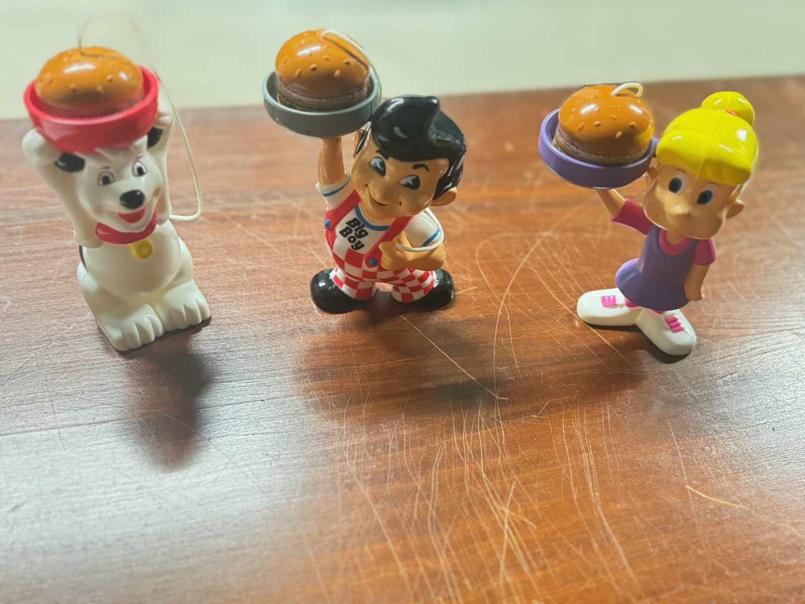 Vintage Big Boy Kids Meal Toys - Burger Catchers - series of 3 Vintage Big Boy Kids Meal Toys - Burger Catchers - series of 3