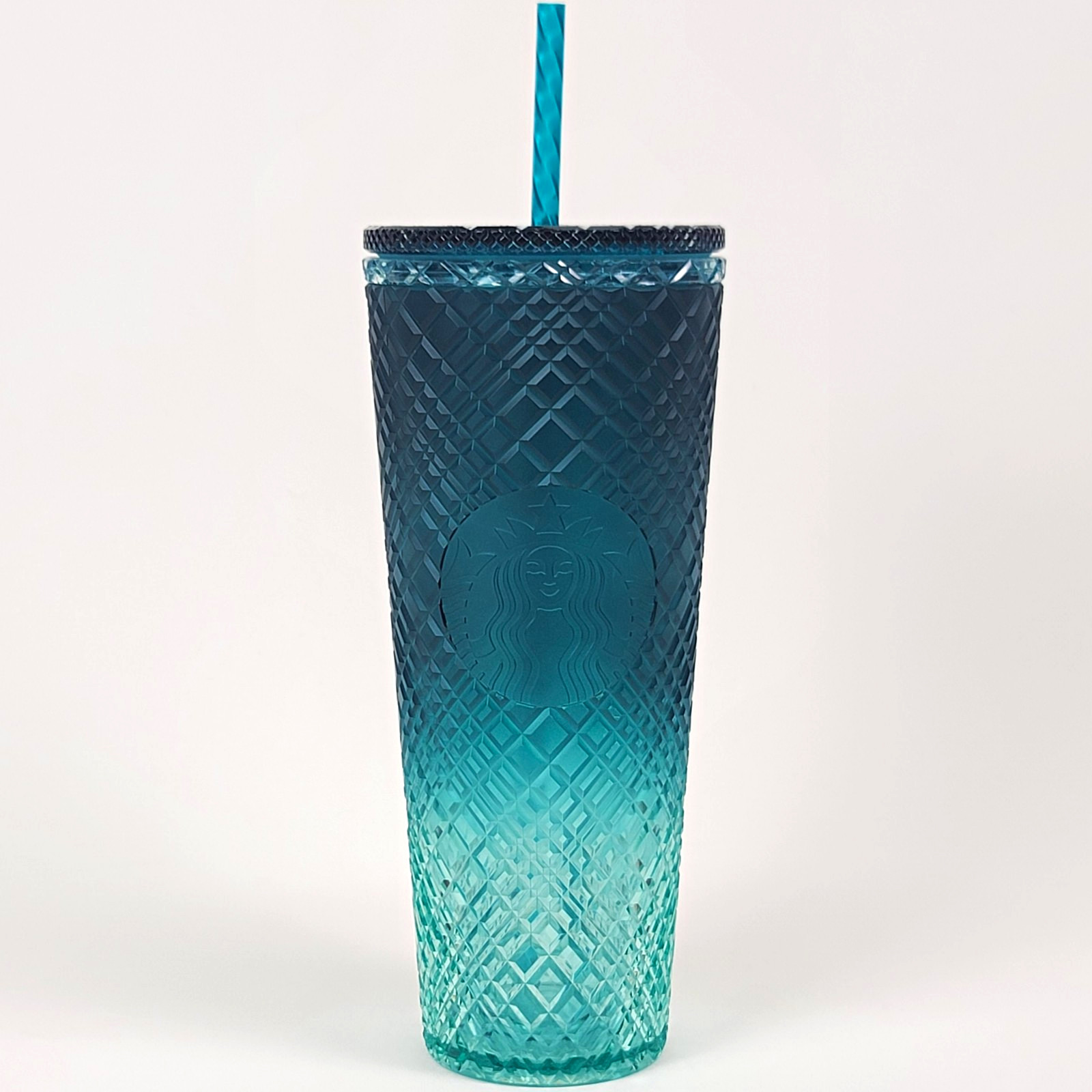 Starbucks 2021 Teal Blue Ombre Diamond Grid Venti Tumbler 24oz Cold Cup w/ Straw Starbucks 2021 Teal Blue Ombre Diamond Grid Venti Tumbler 24oz Cold Cup w/ Straw