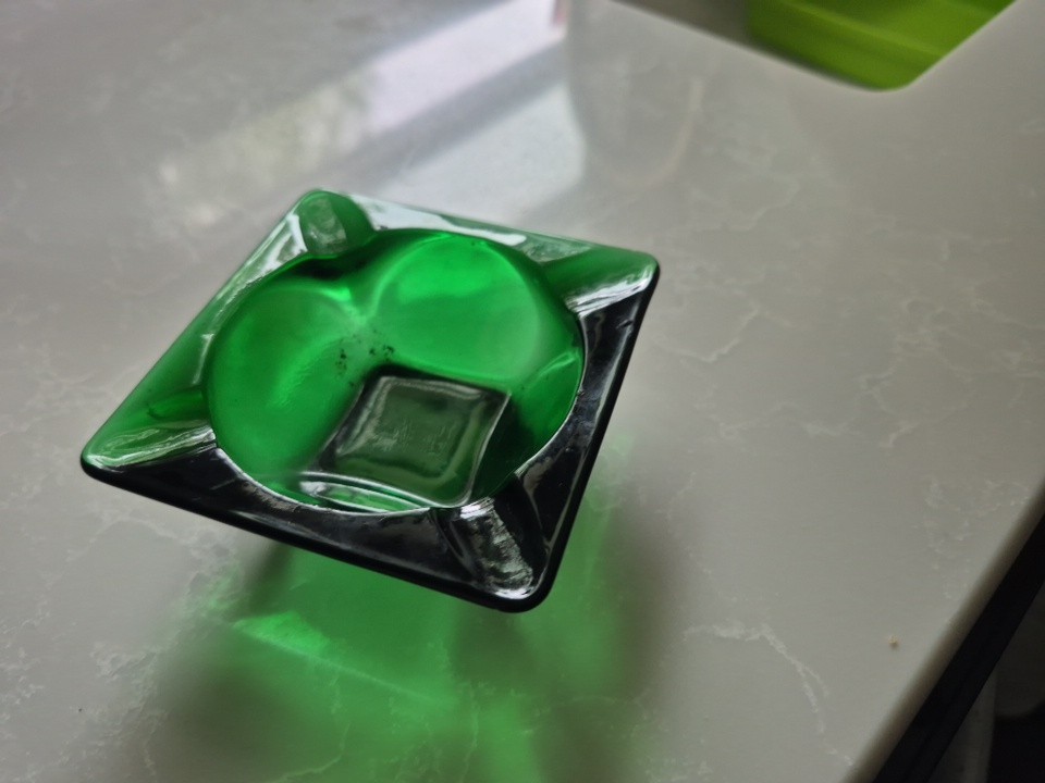 Vintage Emerald Square Small Ashtray Vintage Emerald Square Small Ashtray