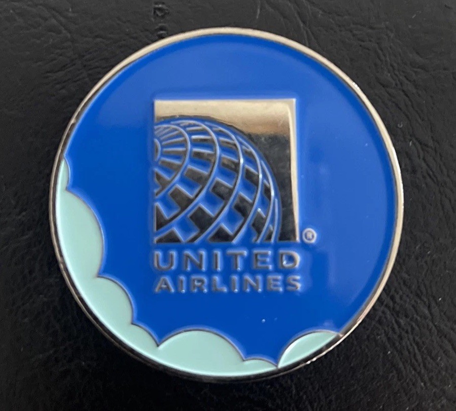United Airlines Million Miler Collectable Coin Blue -rare