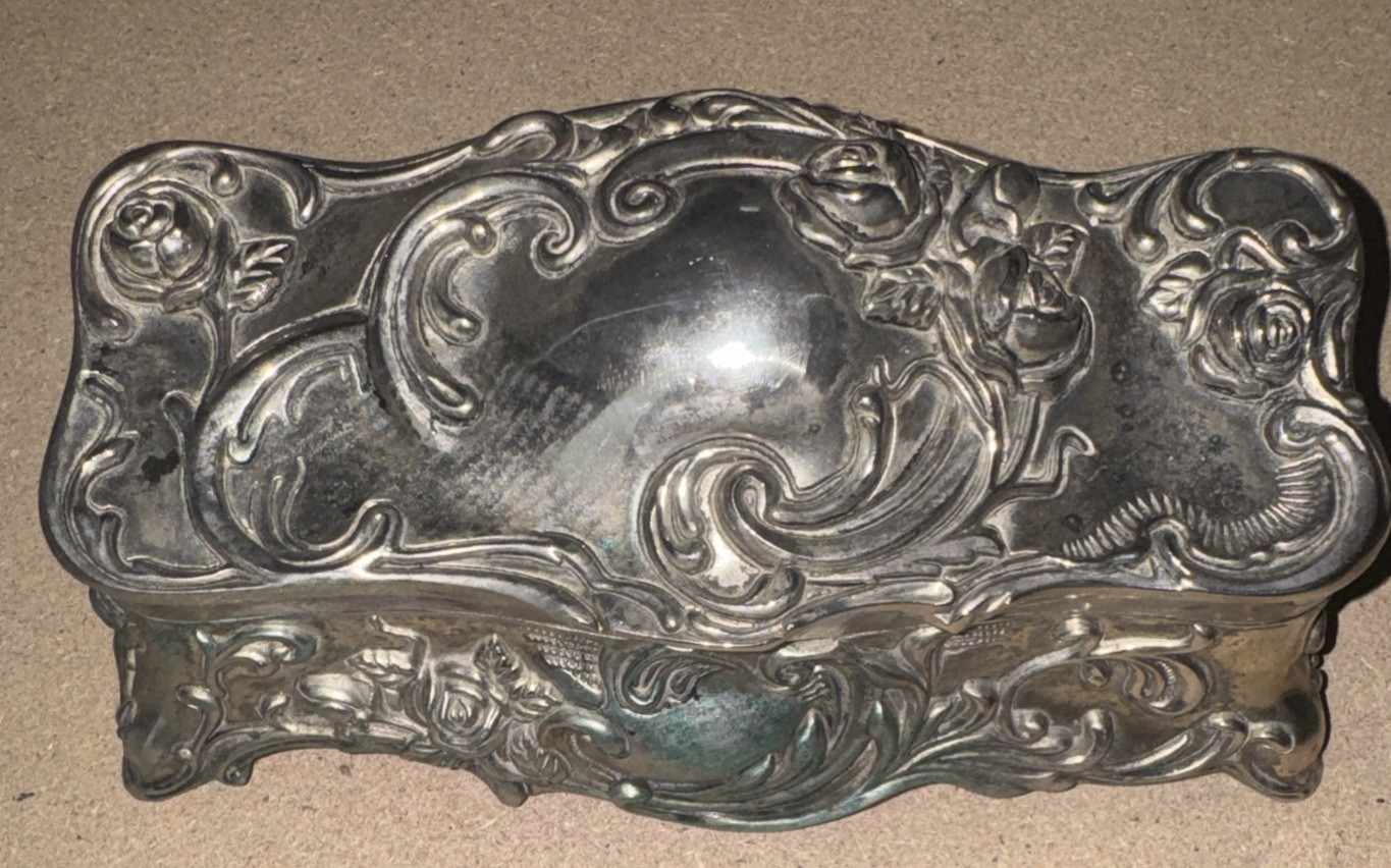 Vtg Godinger Silver Plated Red Velvet Lined Jewelry Trinket Coffin Box Roses
