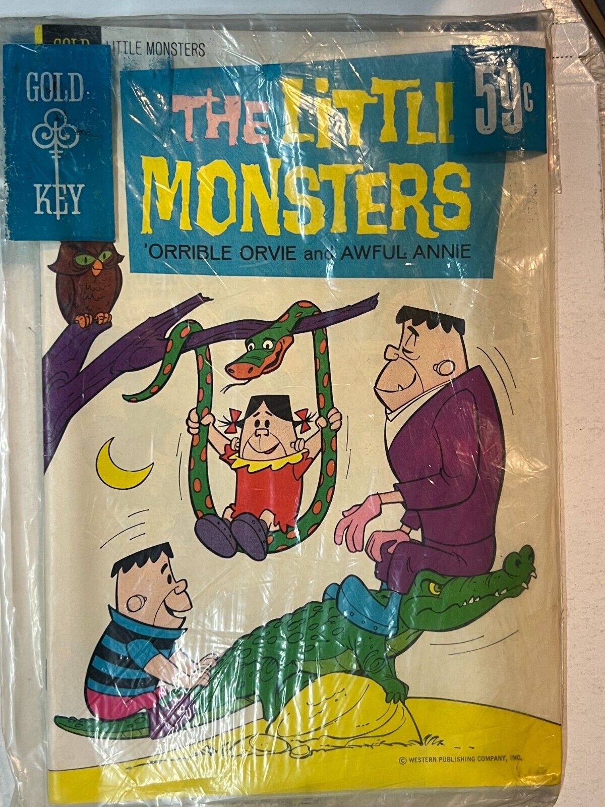3 Sealed gold key comics 1974 walt disney super goof #29 the little monsters #24