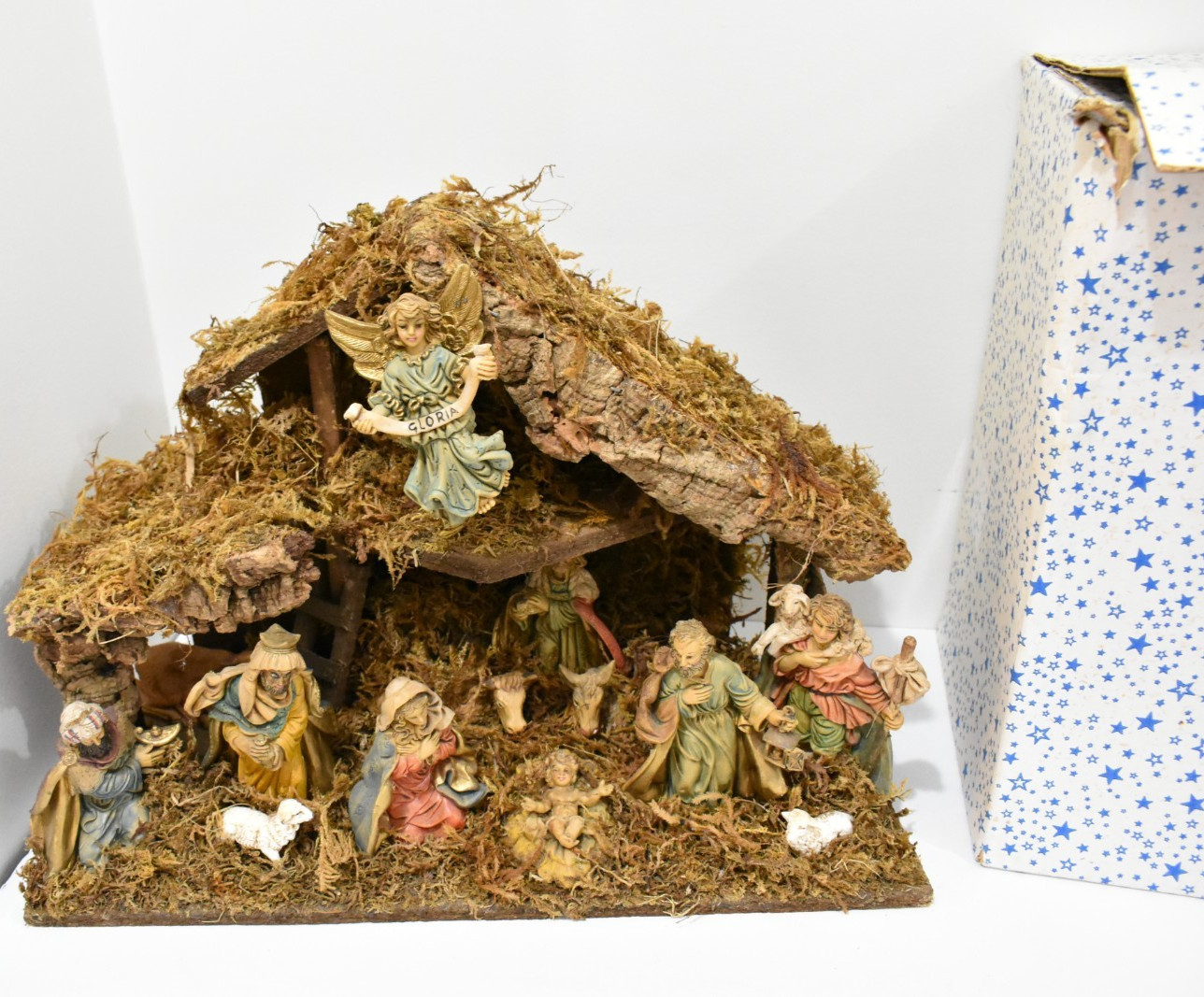 Vintage Fontanini Large 13 Piece Stable Christmas Nativity Set Italy 174/12NL