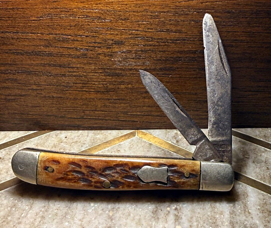 Vintage Kutmaster Utica NY USA 2 Blade Swell End Jack Knife Jigged Bone 3 3/8