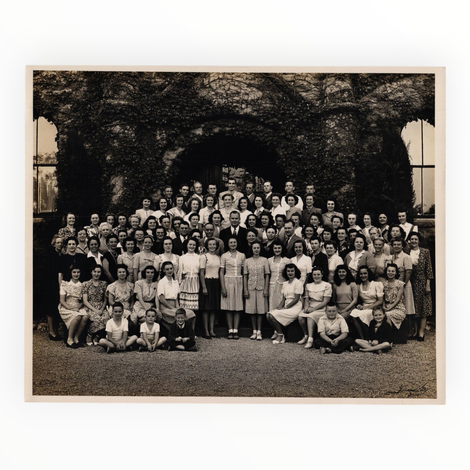 Vintage Wesley Swadley San Francisco Large Group Photo Ivy Building 1940s 50s