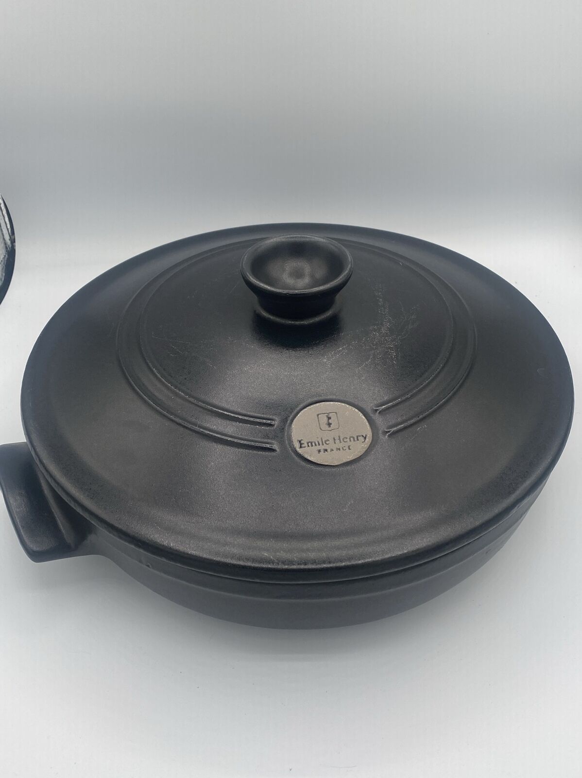 Emile Henry Flame Pot Cast Stew Pot & Lid Flame Black 45.93