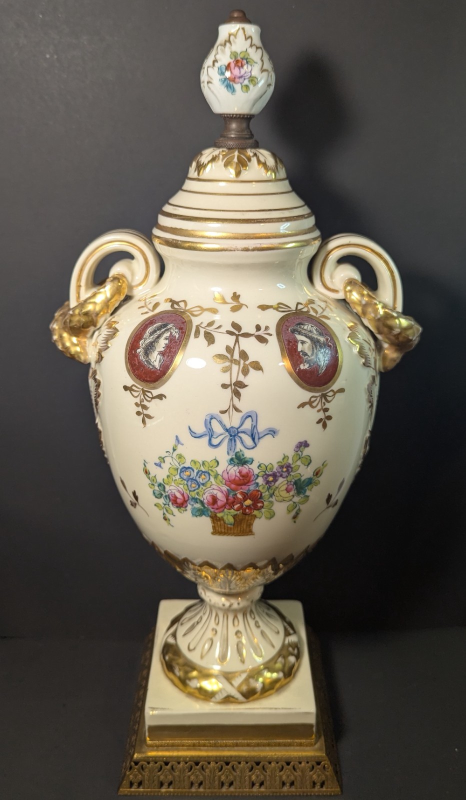 Vintage SEVRES Painted Cameos Gilded Porcelain Brass Pedestal Urn-style Vase 15